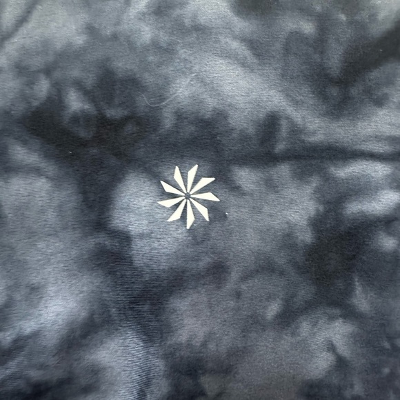 Athleta Salutation Stash Pocket II printed 7/8 tight Women's Tie-Dye Leggings - Picture 3 of 6